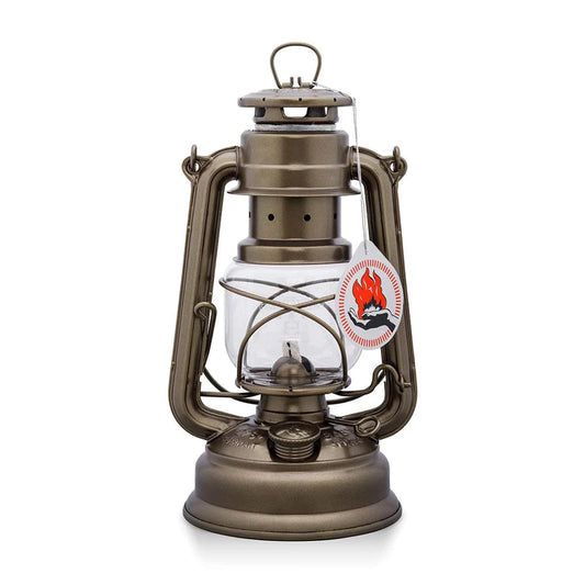 Outdoor Camping Paraffin Lantern: Storm Lantern Baby Special