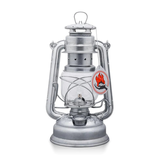 Outdoor Camping Paraffin Lantern: Storm Lantern Baby Special