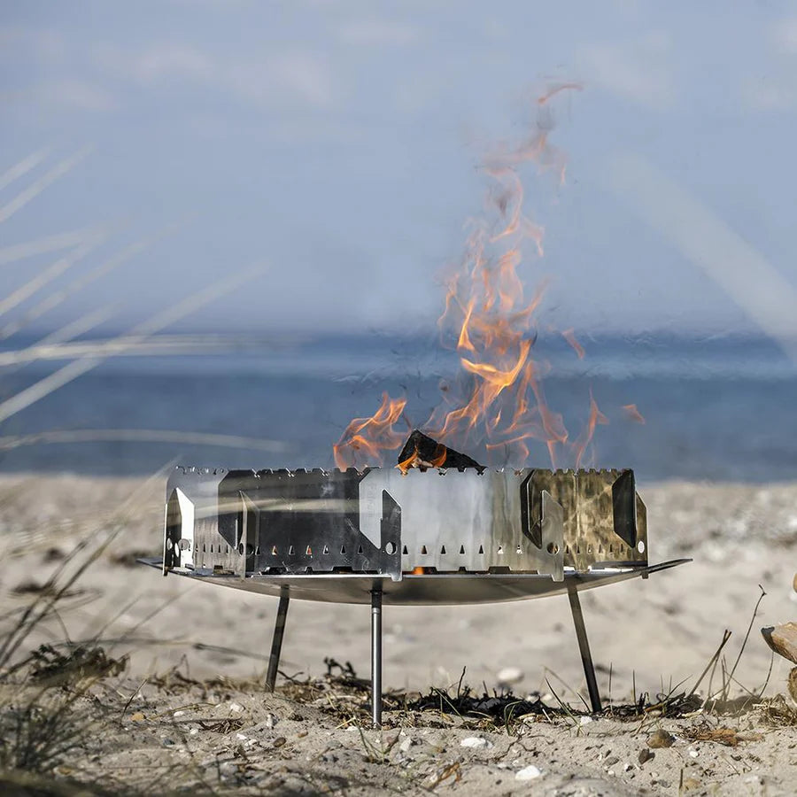 Wind break for fire bowls and pits