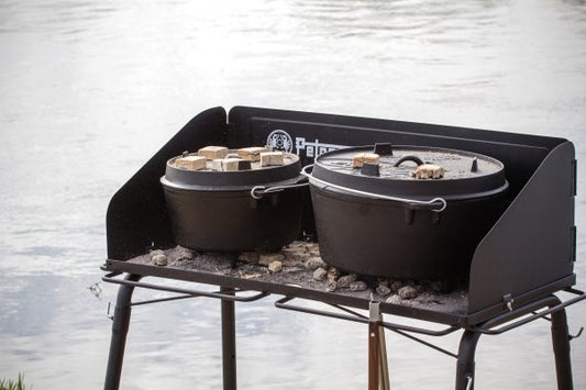 Dutch oven table