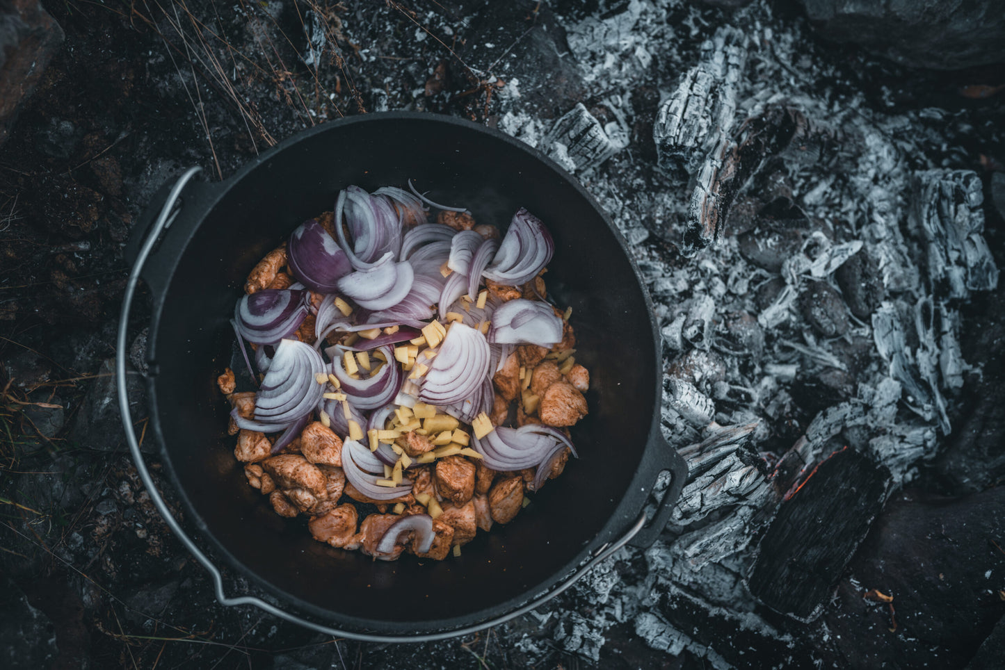 Dutch Oven With Legs